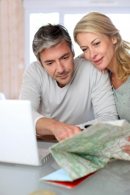 couple looking at maps