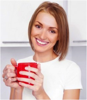 woman drinking coffee/tea