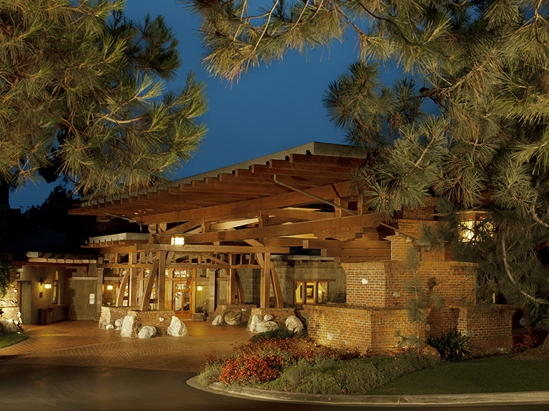 The Lodge at Torrey Pines Porte Cochre