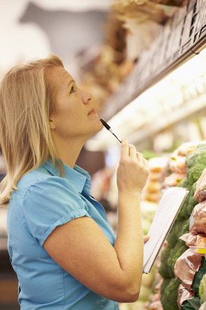 What Should You Eat to Keep Your Eyes Healthy?